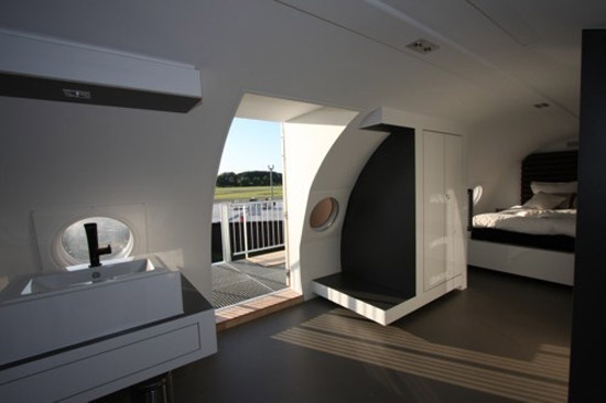 500x_planehotel8.jpg
