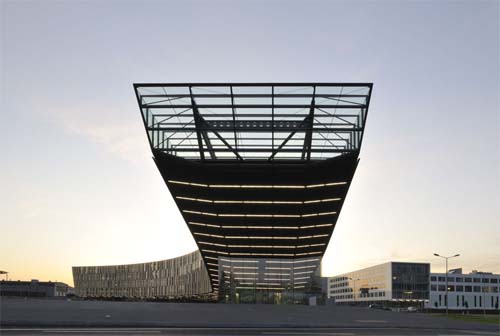 Architecture-Financial-and-Commercial-Department-of-Voest-Alpine-Stahl-GmbH.jpg