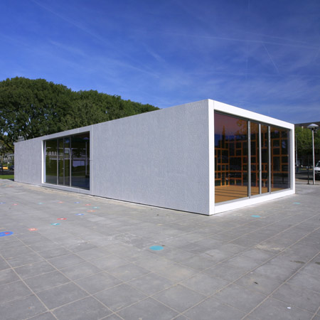 dzn_Anansi-Playground-Building-by-Mulders-vandenBerk-Architecten-8.jpg