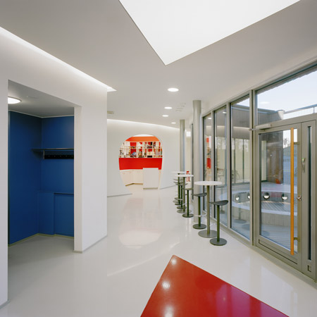 dzn_Helsinki-Seafarers-Centre-by-ARK-house-Architects-17.jpg