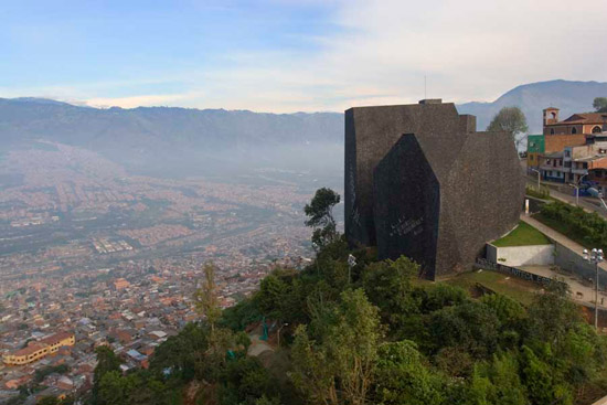 library_espana_m260210_4.jpg
