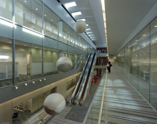 1268234556-usembassy8-528x417.jpg