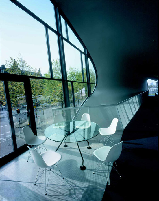 arcam-4.jpg