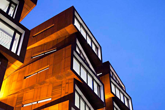 ironbank_building_r200410_2.jpg