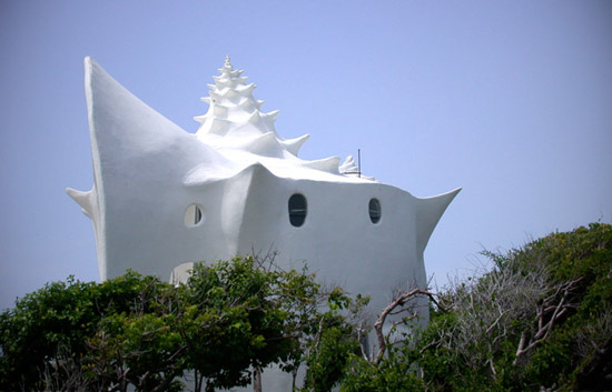 Conch-Shell-House-Isla-Mujeres-Mexico2.jpg