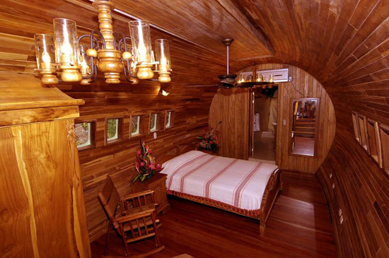 airplanehotel2.jpg
