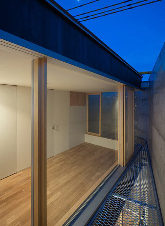 House-in-Minamimachi-03-18-460x632.jpg