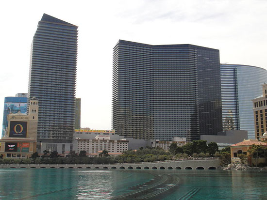 800px-Cosmopolitan_-_North_-_2010-03-06.jpg