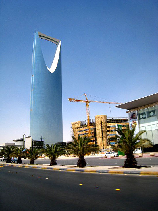 Riyadh,_Kingdom_Tower.jpg