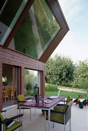 Crooked_house_05.jpg