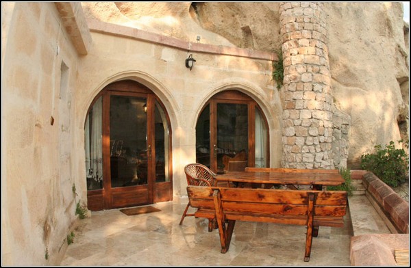gamirasu-cave-hotel-6.jpg