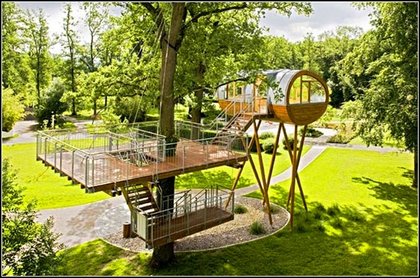 baumraum-world-of-living-treehouse-1.jpg
