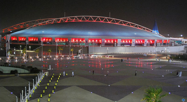 800px-Khalifa_Stadium_at_night.jpg