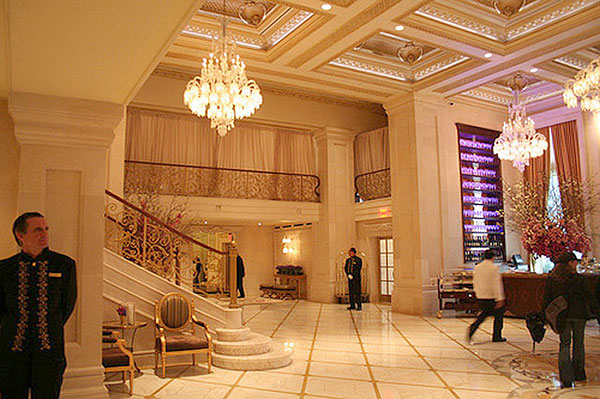 landmark-plaza-hotel-new-york1.jpg