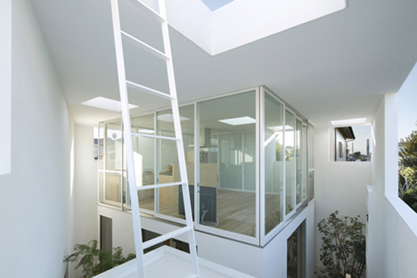 dzn_Inside-Out-by-Takeshi-Hosaka-Architects-24.jpg