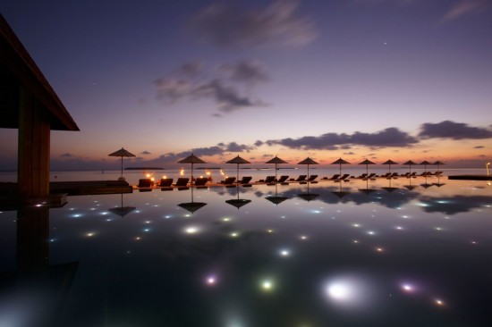 Anantara-Kihavah-Villas-37-1150x766-550x366.jpg