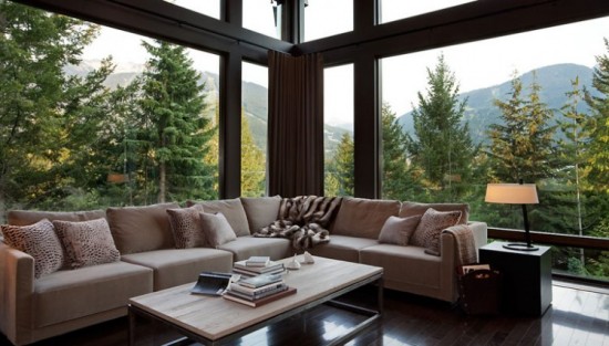 Compass-Pointe-Whistler-03-750x428-550x313.jpg