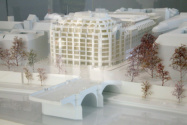 186_230511_model_08.jpg
