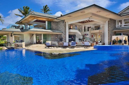 Jewel-of-Maui-00-0-750x499-550x365.jpg