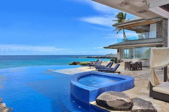 Jewel-of-Maui-00-3-750x499-550x365.jpg