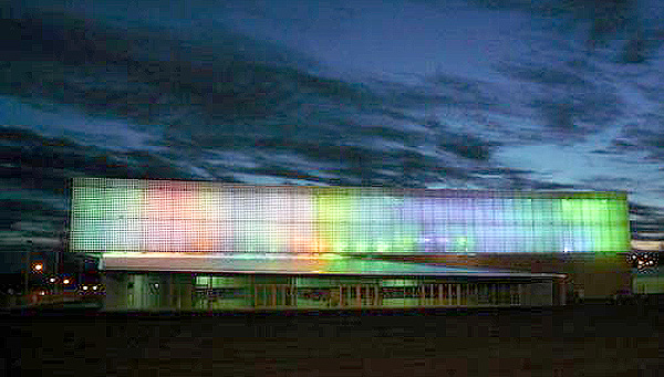 Le-Prisme-1.jpg