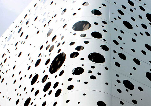 05-lightmos-facade-detail-2.jpg