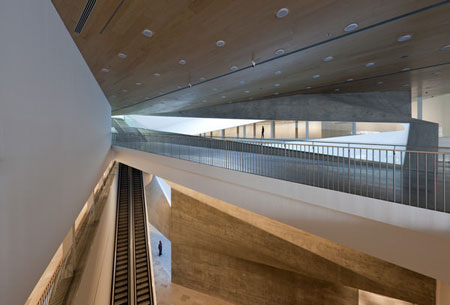 AMIT_GERON_TLV_MUSEUM_076.jpg