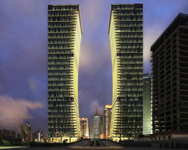 Riviera-TwinStar-Square-1.jpg