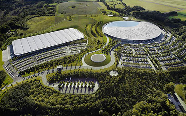 dezeen_McLaren-Production-Centre-by-Foster-+-Partners_2.jpg