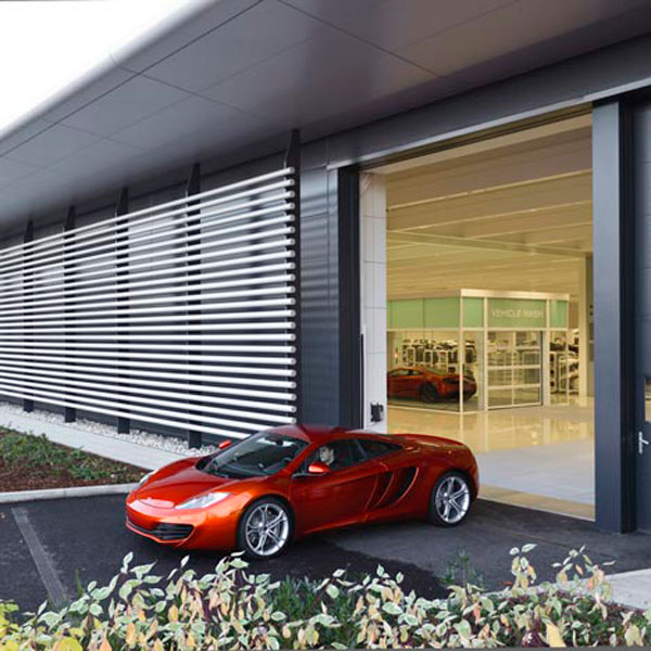 dezeen_McLaren-Production-Centre-by-Foster-+-Partners_6.jpg