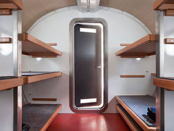 dezeen_New-Refuge-Gervasutti-by-LEAPfactory_8a.jpg