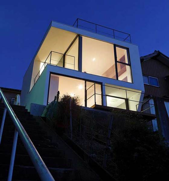 White_Home_03.jpg