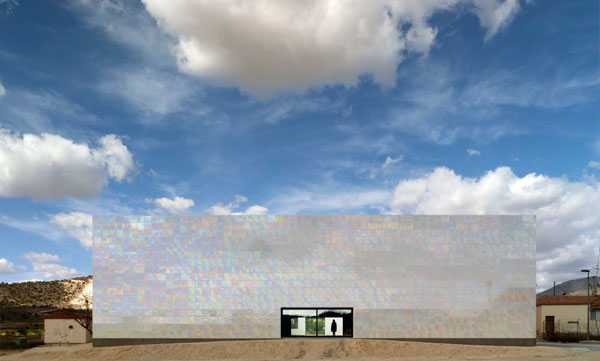 Music-Hall-and-House-1.jpg