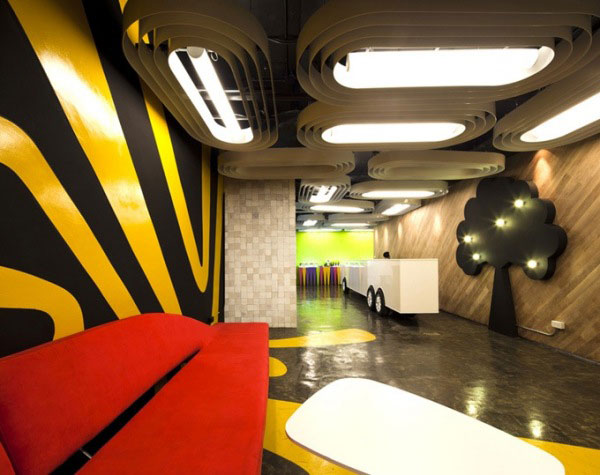 _Saatchi_01.jpg