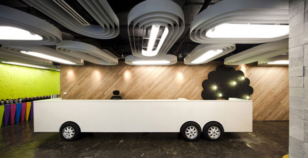 _Saatchi_04.jpg