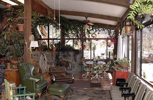Cave Housega_3970.jpg