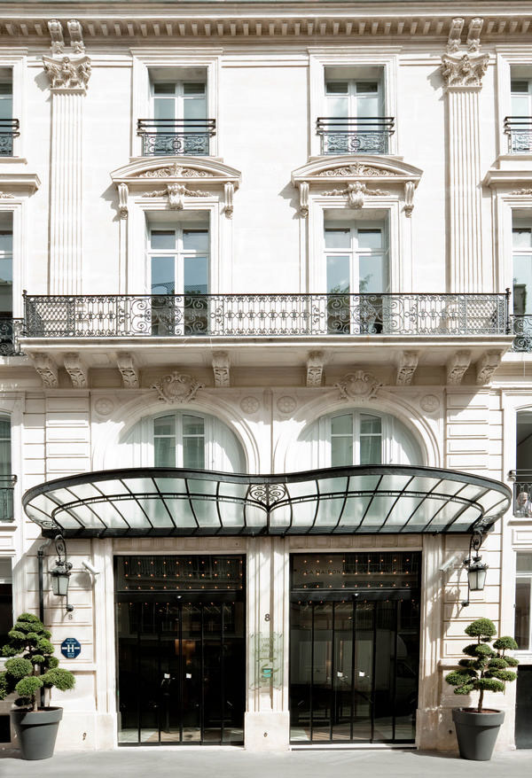 Champsfacade.jpg