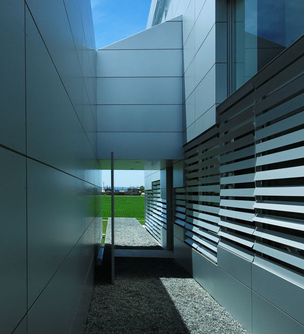 court02.jpg