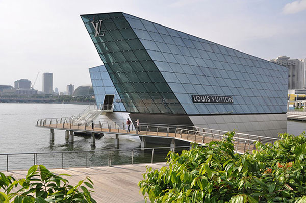 6_louis_vuitton_island.jpg