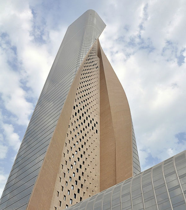Al-Hamra-Firdous-Tower-2.jpg