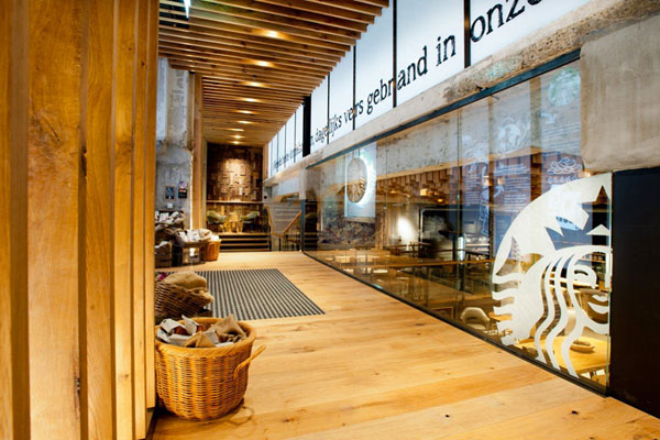 starbucks_bank_hqroom_ru_1.jpg