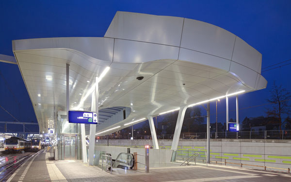 arnhemcentralplatform04_jpg_1337427930.jpg
