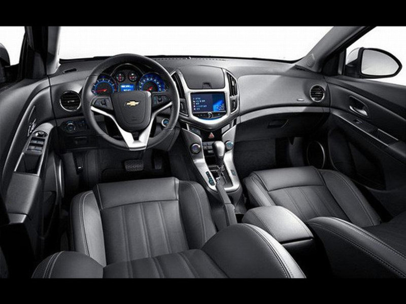 Cruze_459625.jpg