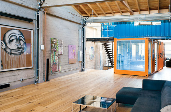 wardell-sagan-residence-stacked-shipping-containers-living-room.jpg