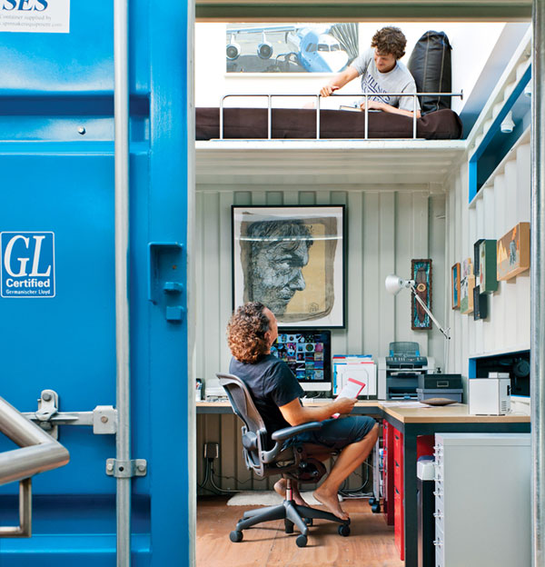wardell-sagan-residence-upstairs-bed-home-office.jpg