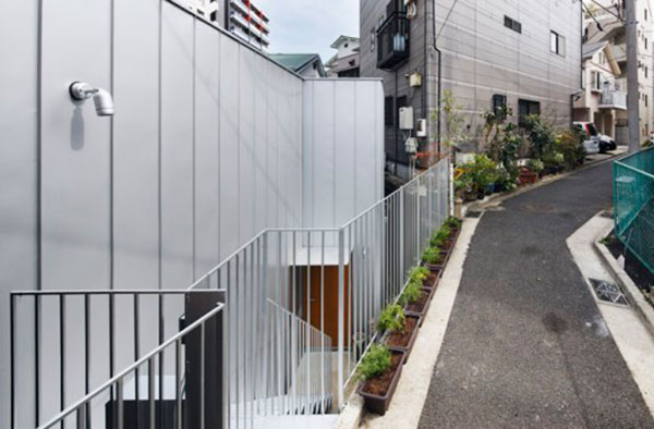 Takeshi-Hosaka-Daylight-House-3-527x346.jpg
