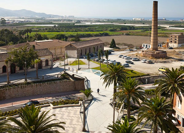 Motril-Footbridge-2.jpg