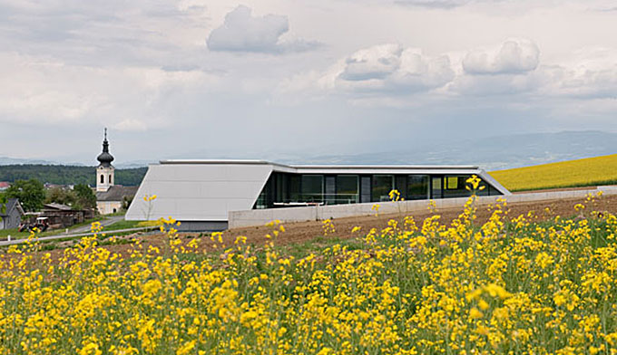 L_House_03.jpg
