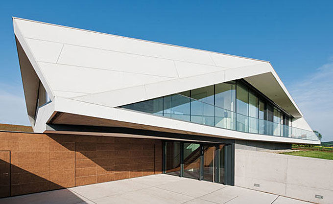 L_House_08.jpg