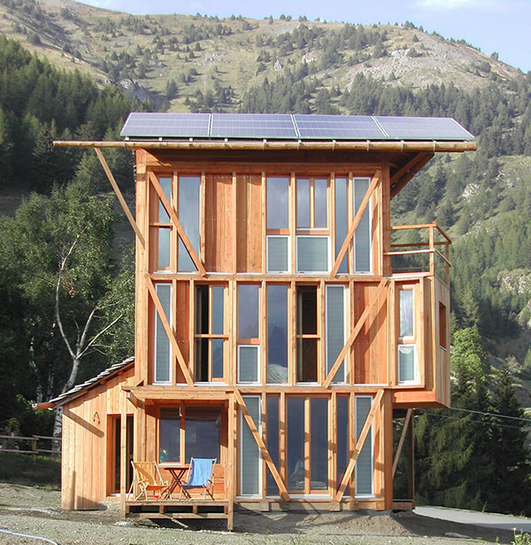 Solar-House-1.jpg
